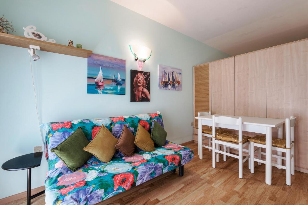Azzurra Suite - Monolocale Con Piscina E Wifi Sirmione Buitenkant foto