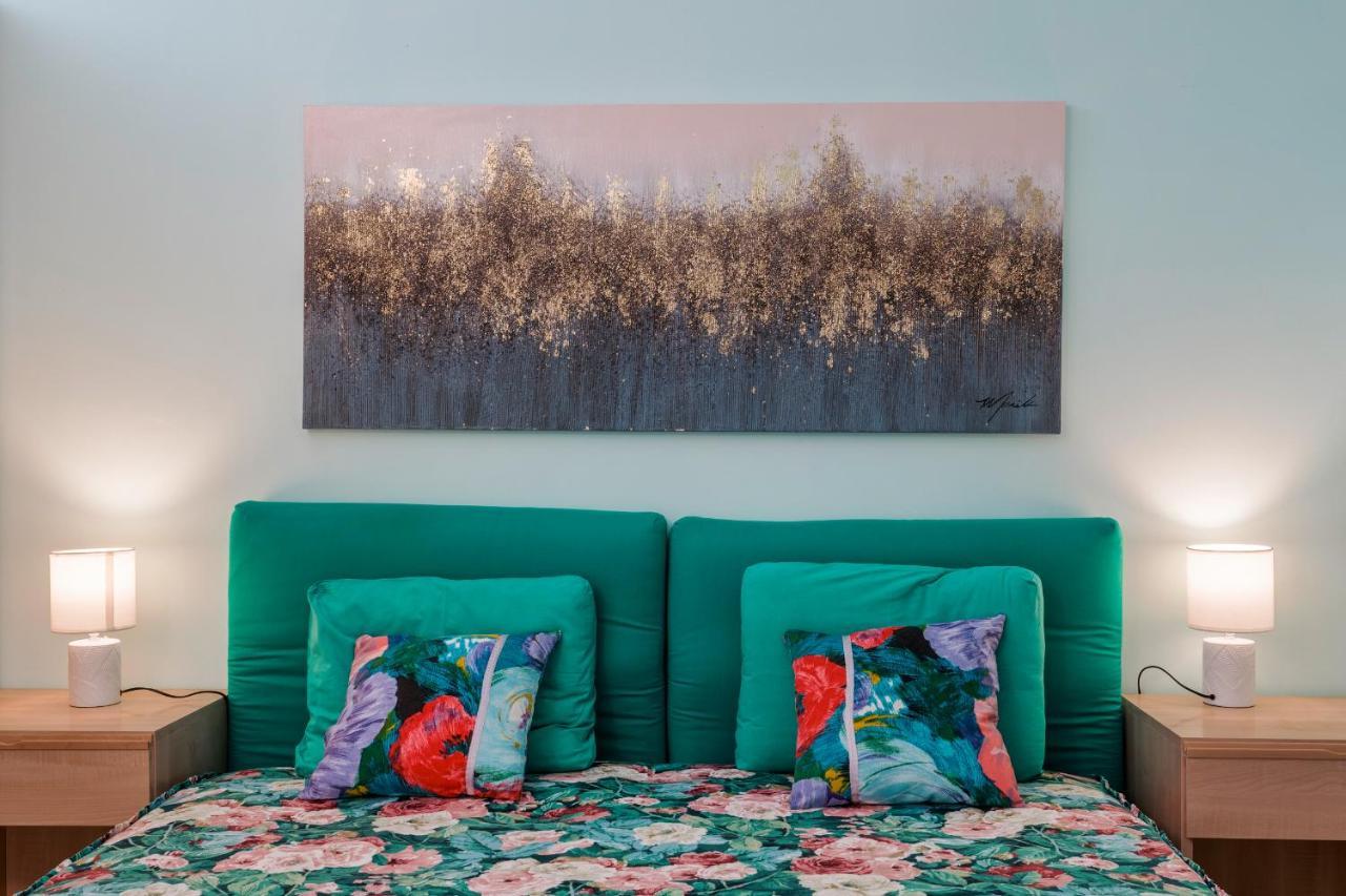 Azzurra Suite - Monolocale Con Piscina E Wifi Sirmione Buitenkant foto