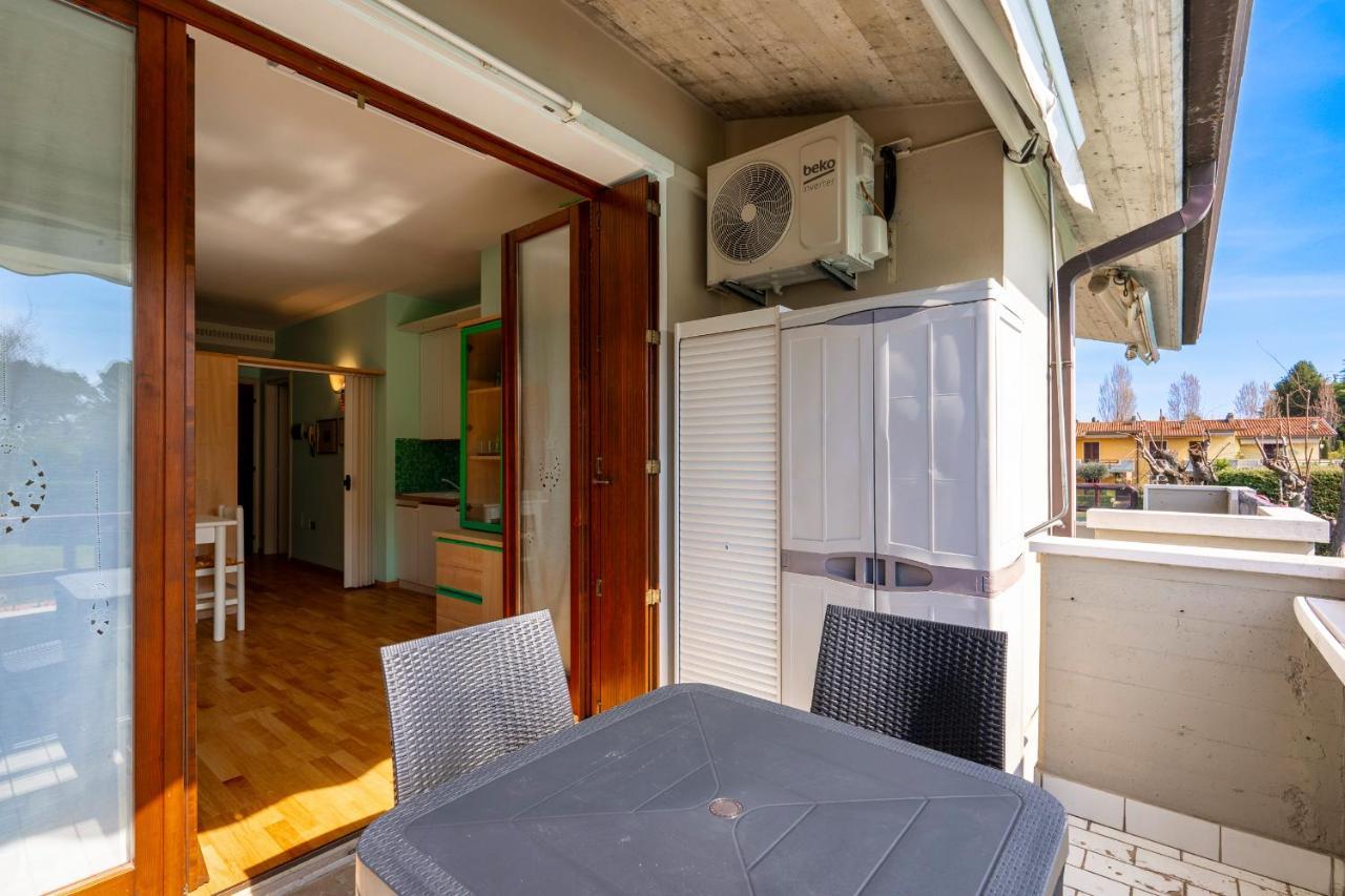 Azzurra Suite - Monolocale Con Piscina E Wifi Sirmione Buitenkant foto