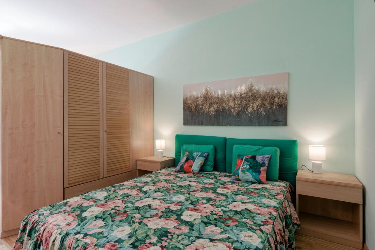 Azzurra Suite - Monolocale Con Piscina E Wifi Sirmione Buitenkant foto