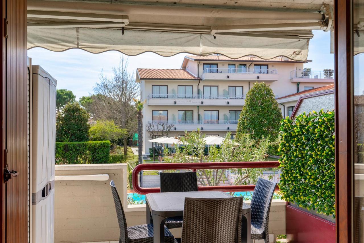 Azzurra Suite - Monolocale Con Piscina E Wifi Sirmione Buitenkant foto