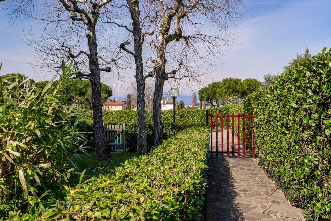 Azzurra Suite - Monolocale Con Piscina E Wifi Sirmione Buitenkant foto